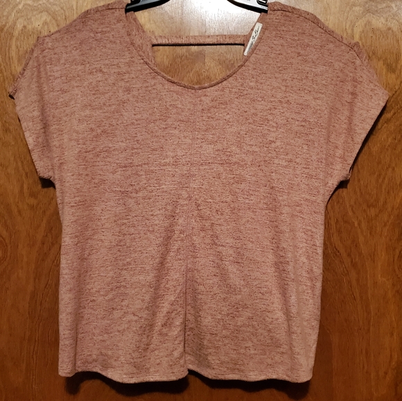 Express One Eleven Twisted Knot Scoop Shirt - Picture 4 of 5